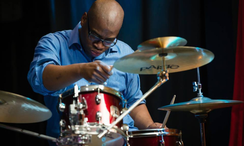 Koncert špičkových hudebníků Mika-Parker-Parker zahájí Jarní jazz-bluesové dny na Malé scéně za oponou