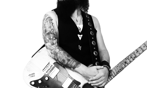 Žhavá blues rocková argentinská kapela v jedinečné akustické poloze pouze ve Valašském Meziříčí