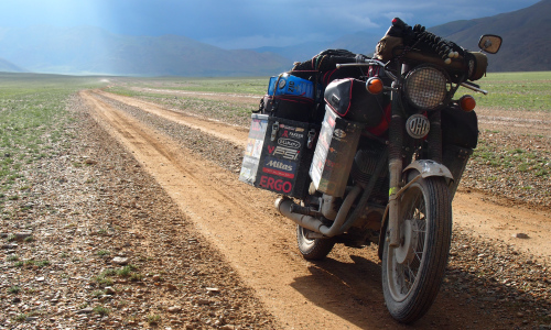 Vydejte se v M-klubu s Jawou kolem světa