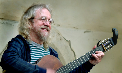 Klasik českého folku Jaroslav Hutka míří do meziříčí